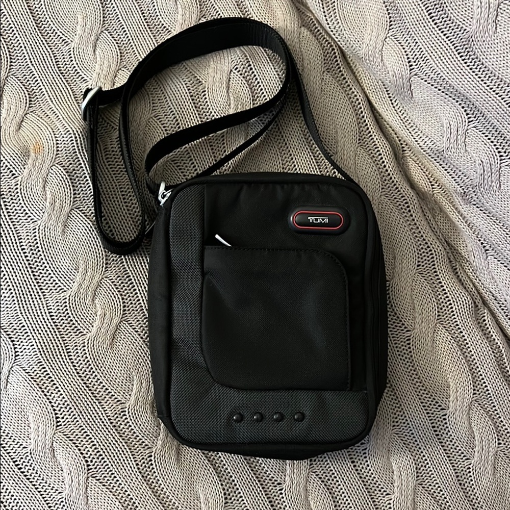 Tumi Black Messenger Bag Compact Durable Design